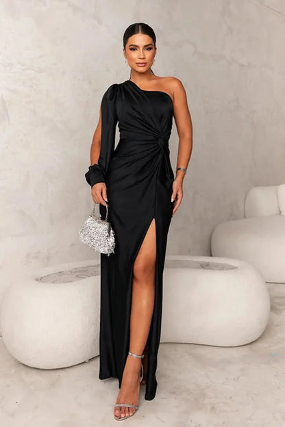 Brielle | Maxi dress with one shoulder draped slit
